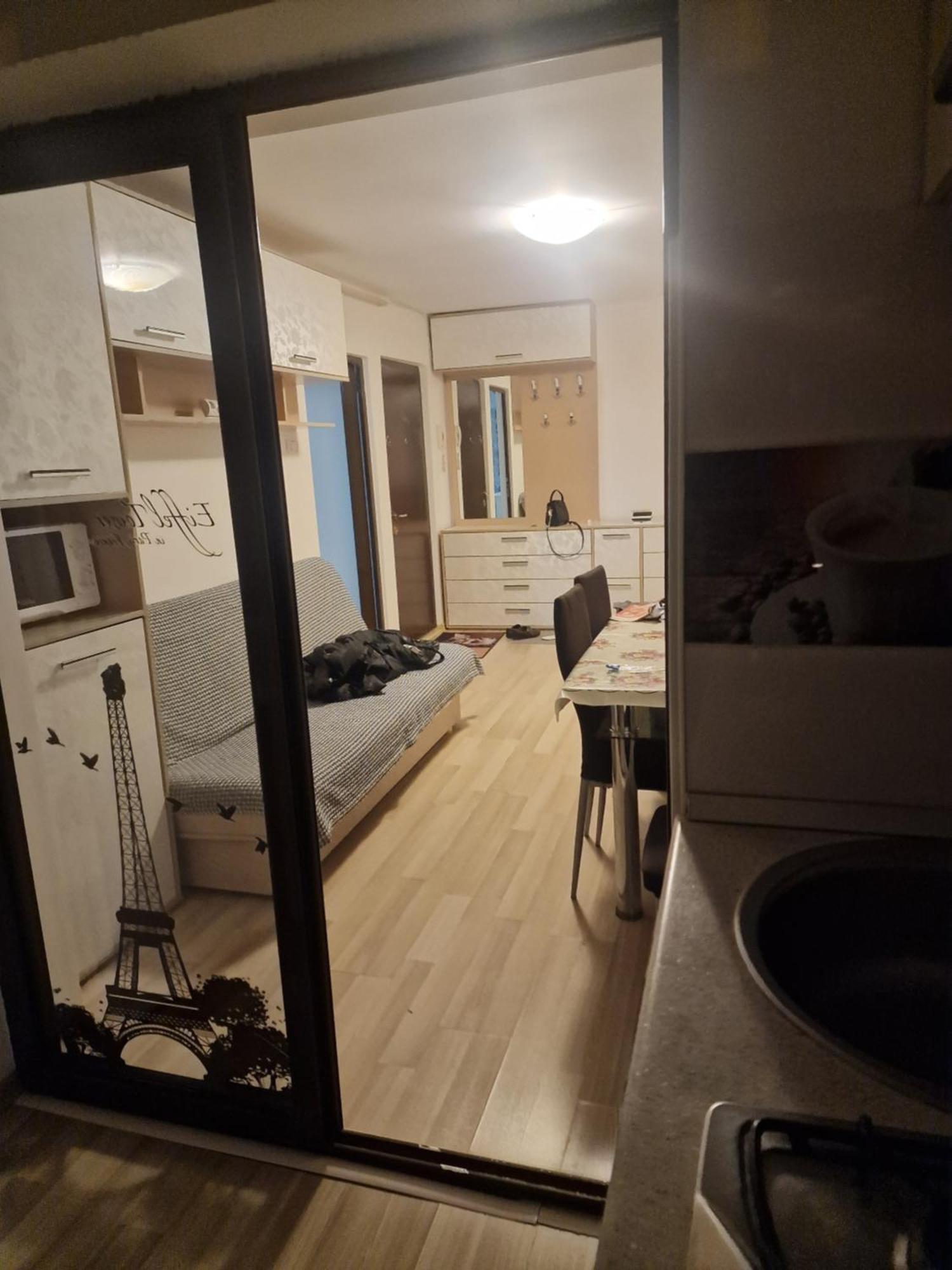 2 Bedrooms Apartment. กาลาจิ ภายนอก รูปภาพ